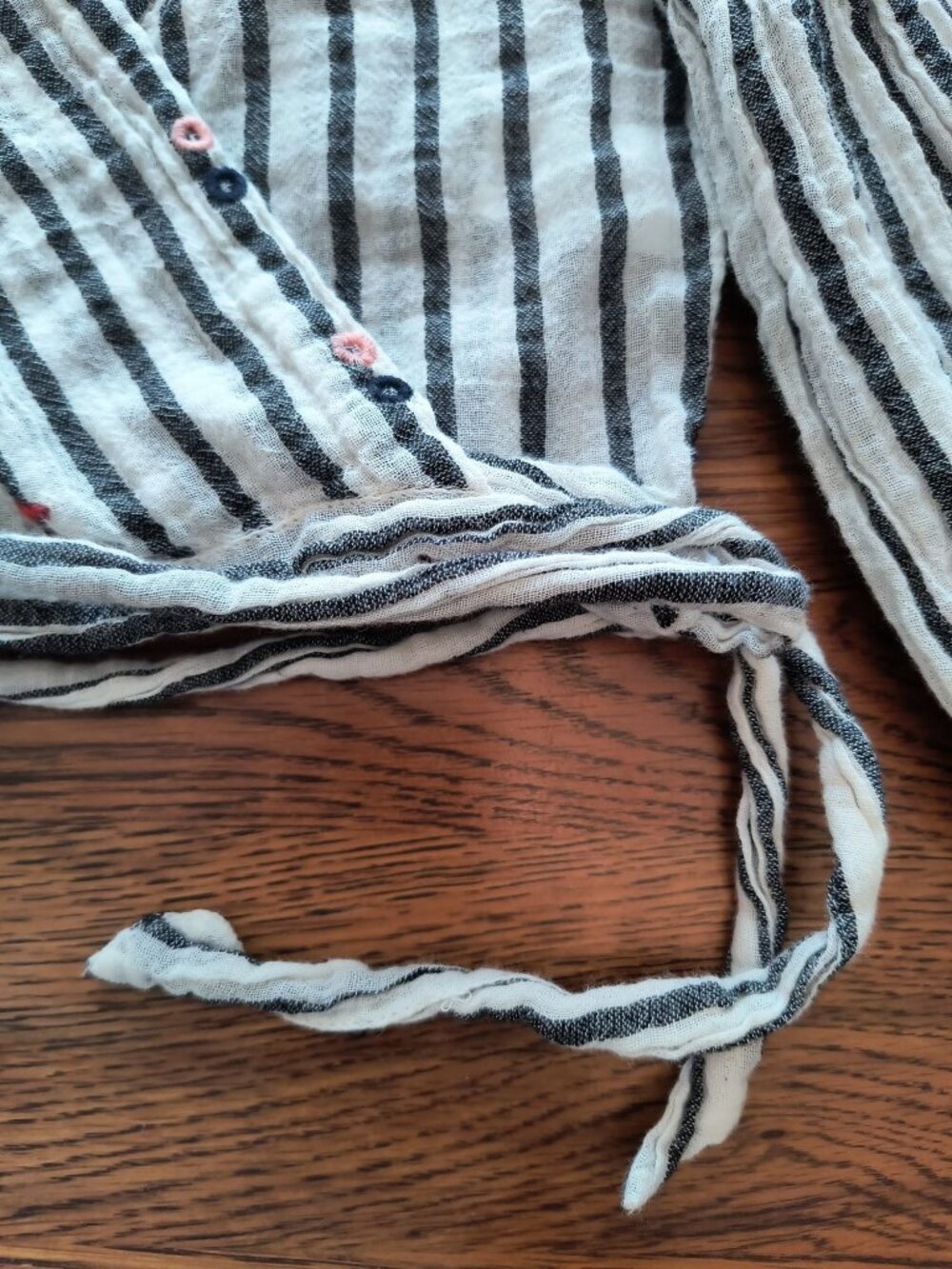 Altrd State S Gray White Stripe Wrap Crop Top Half Sleeve Gauze - Picture 4 of 5
